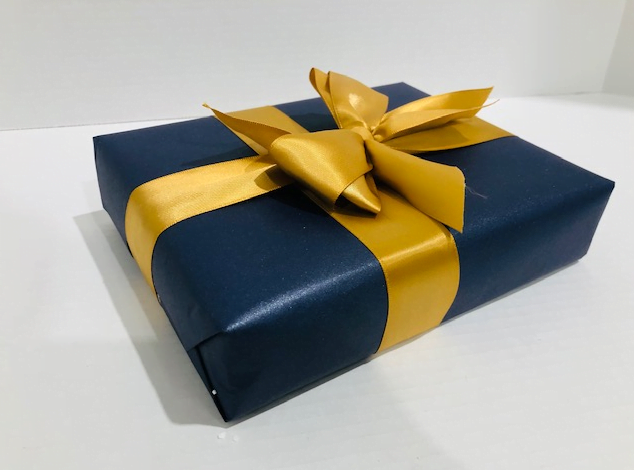 gift-wrapping